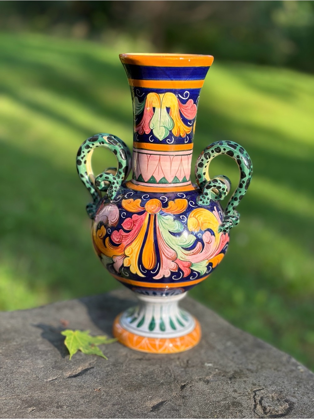 Italian majolica ceramic vase hand-painted Raphaelesque grotesque scroll handles